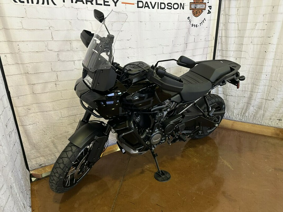 2023 Harley-Davidson Pan America™ 1250 Special RA1250S Vivid Black