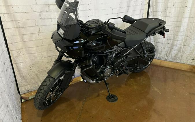 2023 Harley-Davidson Pan America™ 1250 Special RA1250S Vivid Black