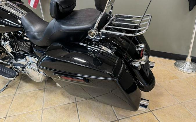 2019 Harley-Davidson Road Glide® Base