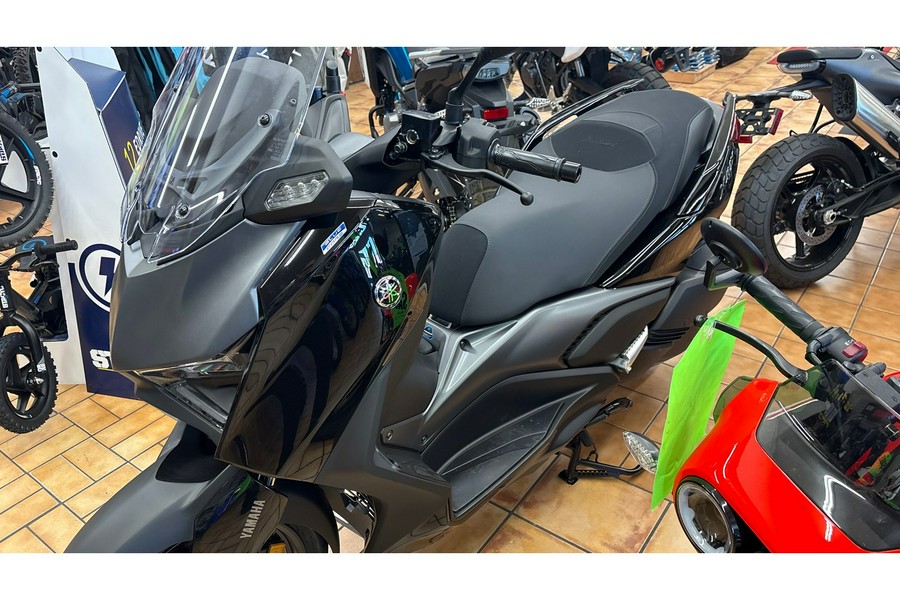 2025 Yamaha XMAX