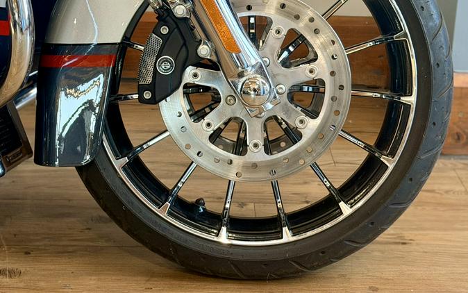 2019 Harley-Davidson CVO™ Street Glide®