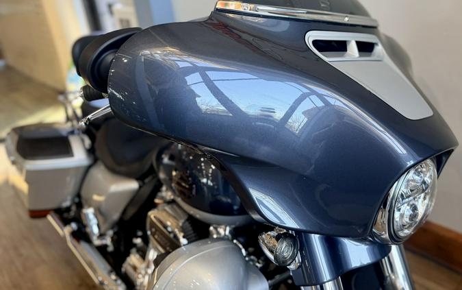 2019 Harley-Davidson CVO™ Street Glide®