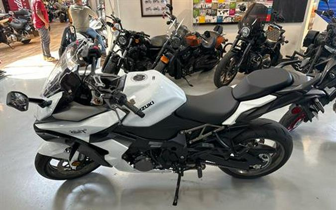 2026 Suzuki GSX-S1000GT+