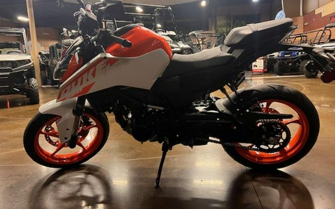 2024 KTM 250 Duke