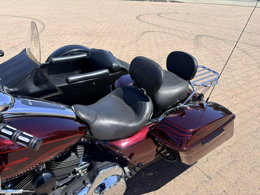 FLHXS 2016 Street Glide® Special