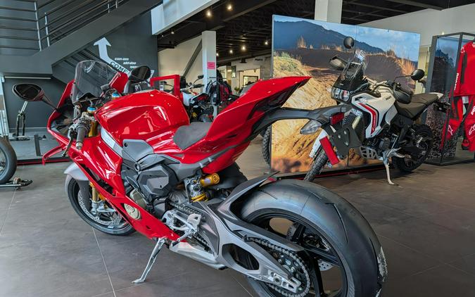2026 Ducati Panigale V4 S