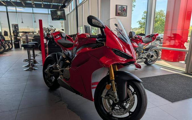 2026 Ducati Panigale V4 S
