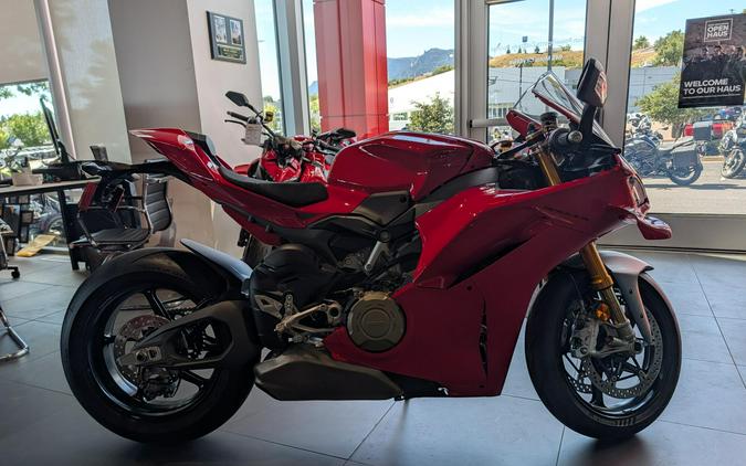 2026 Ducati Panigale V4 S