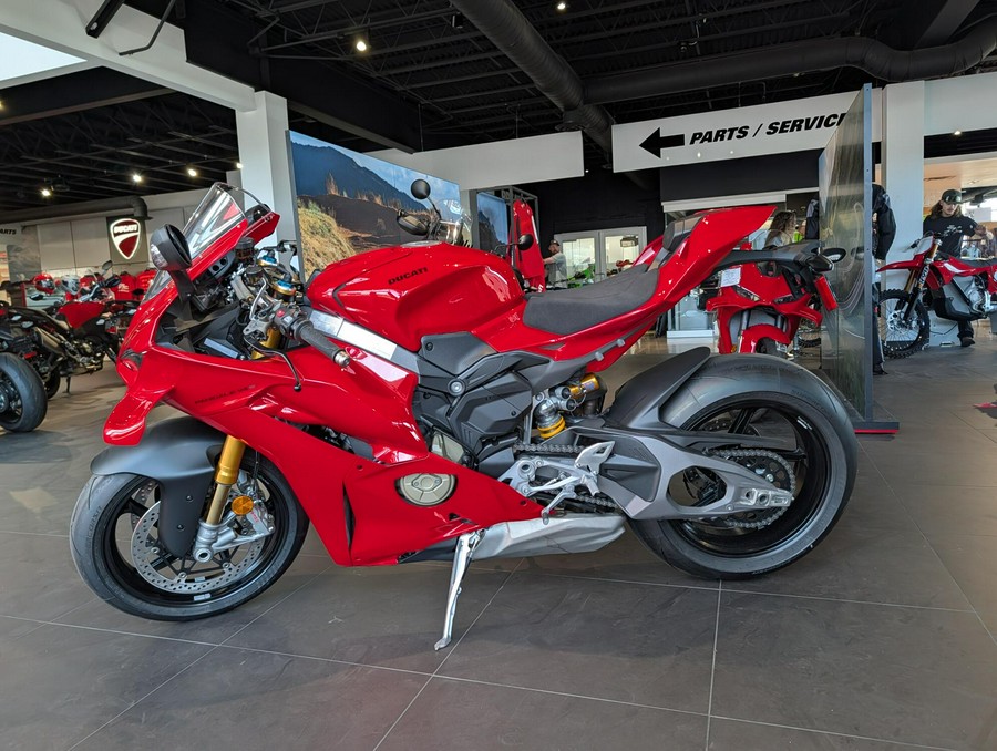 2026 Ducati Panigale V4 S