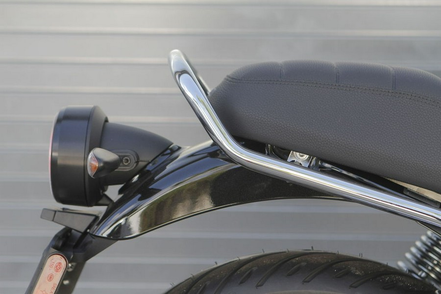 2026 Moto Guzzi V7 Special