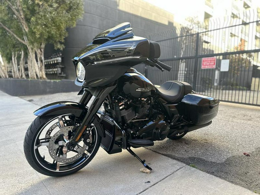 2025 Harley-Davidson® FLHX - Street Glide®