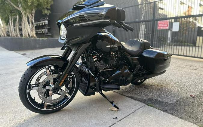2025 Harley-Davidson® FLHX - Street Glide®