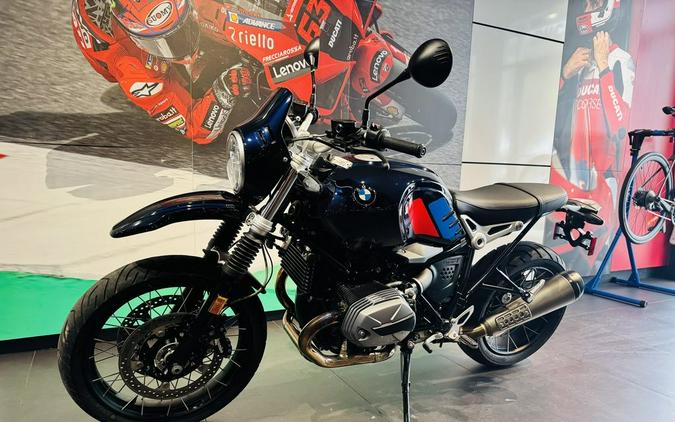 2022 BMW R nineT Urban G/S Imperial Blue Metallic