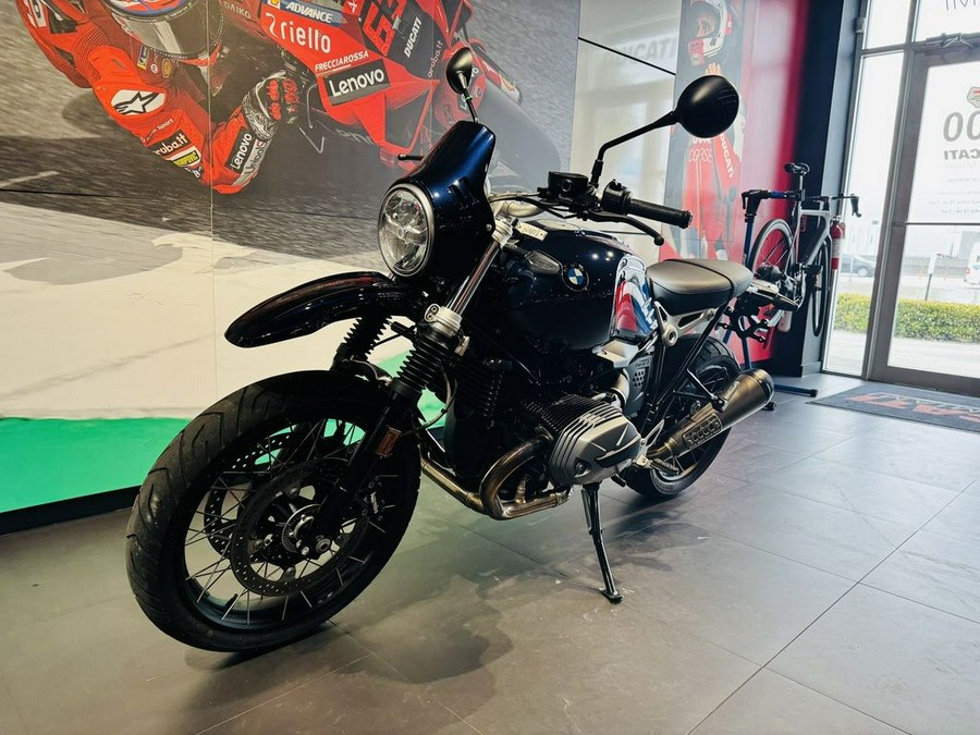 2022 BMW R nineT Urban G/S Imperial Blue Metallic