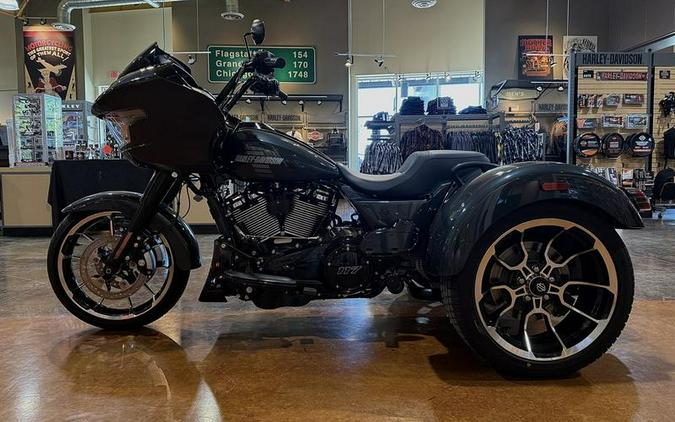 2026 Harley-Davidson® FLTRT - Road Glide® 3