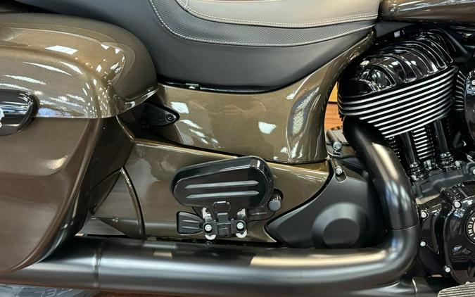 2023 Indian Motorcycle® Roadmaster® Dark Horse® Bronze Pearl Metallic