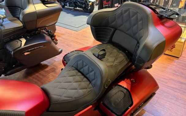 2025 Indian Motorcycle Roadmaster® PowerPlus Dark Horse® with 112 and PowerBand Audio Package