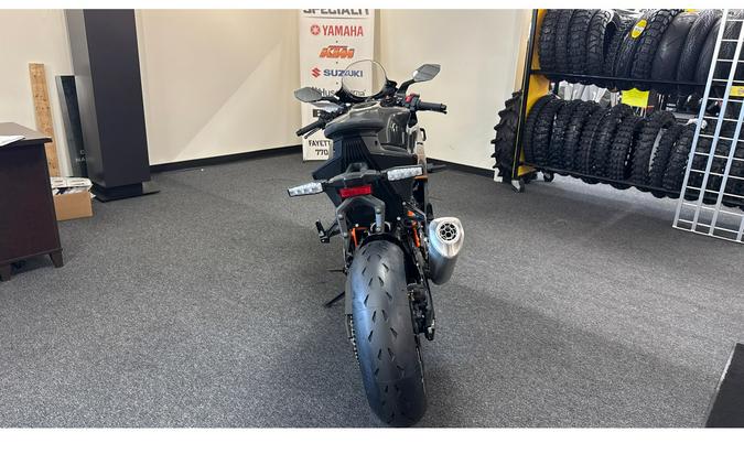2026 RC 990 R - KTM
