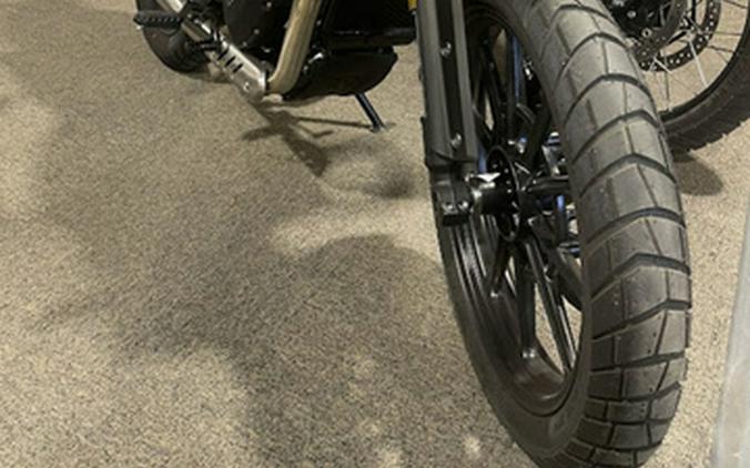 2025 Triumph Scrambler 400 X Carnival Red / Phantom Black X Matte Khaki Green Fusion White