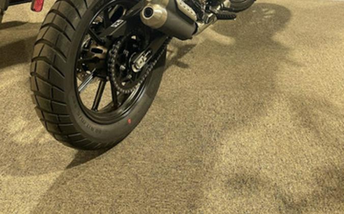 2025 Triumph Scrambler 400 X Carnival Red / Phantom Black X Matte Khaki Green Fusion White