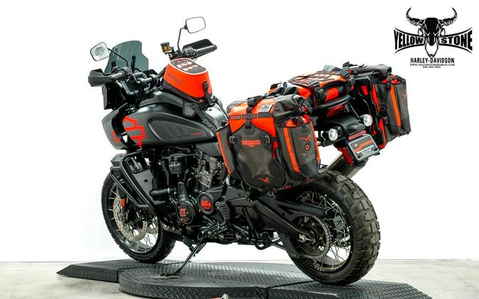 2025 Harley-Davidson Pan America® 1250 Special Vivid Black