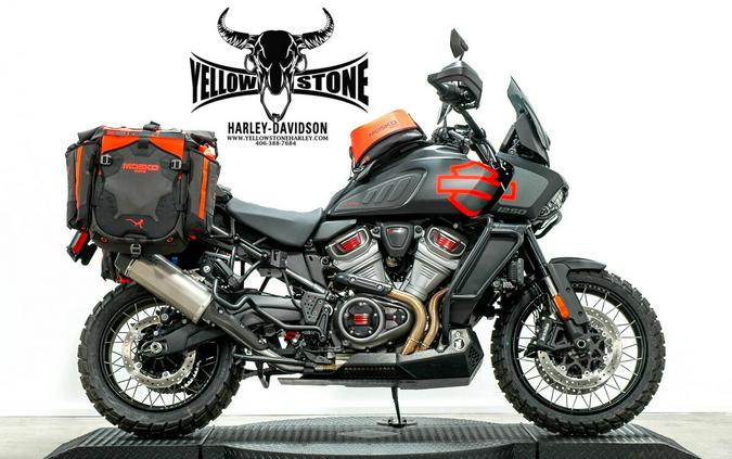 2025 Harley-Davidson Pan America® 1250 Special Vivid Black