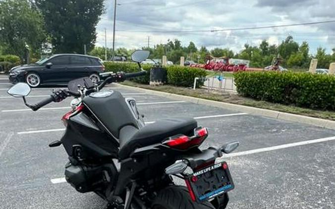 New 2026 BMW R1300R