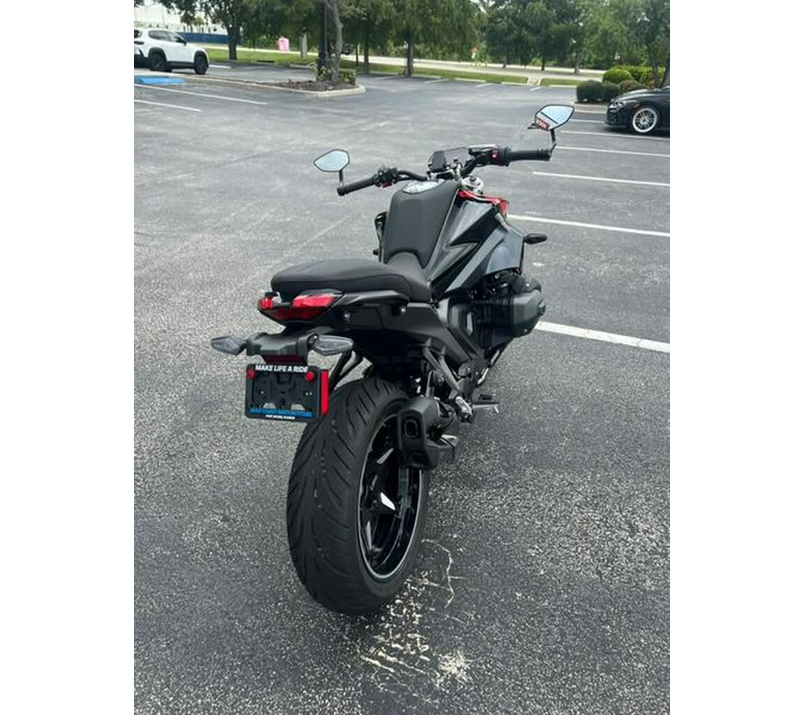 New 2026 BMW R1300R