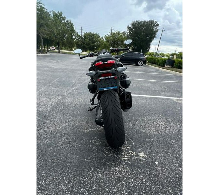 New 2026 BMW R1300R