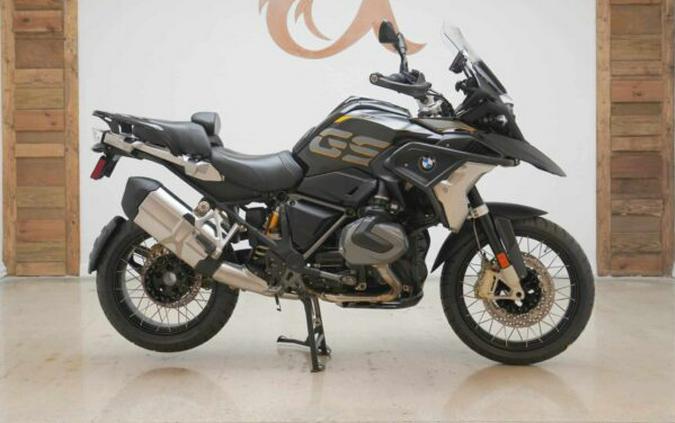 2019 BMW R1250GS First Look Review