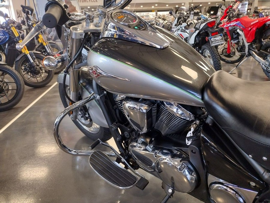 2020 Kawasaki Vulcan® 900 Classic LT