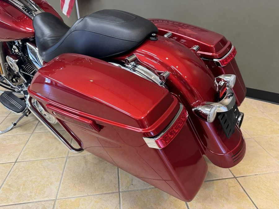 2019 Harley-Davidson Street Glide® Base