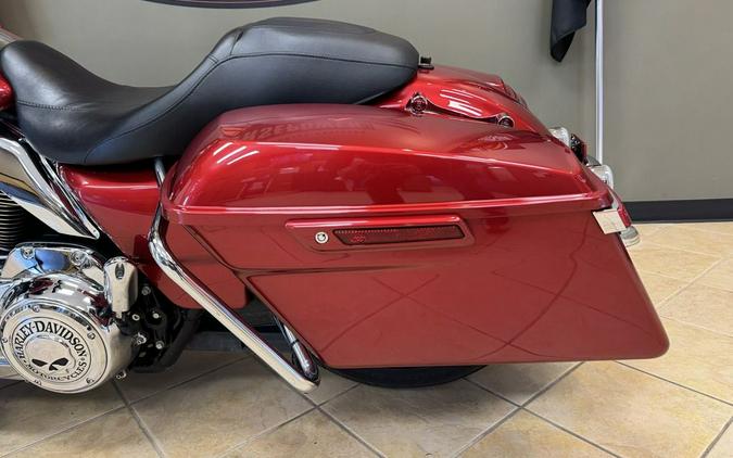 2019 Harley-Davidson Street Glide® Base