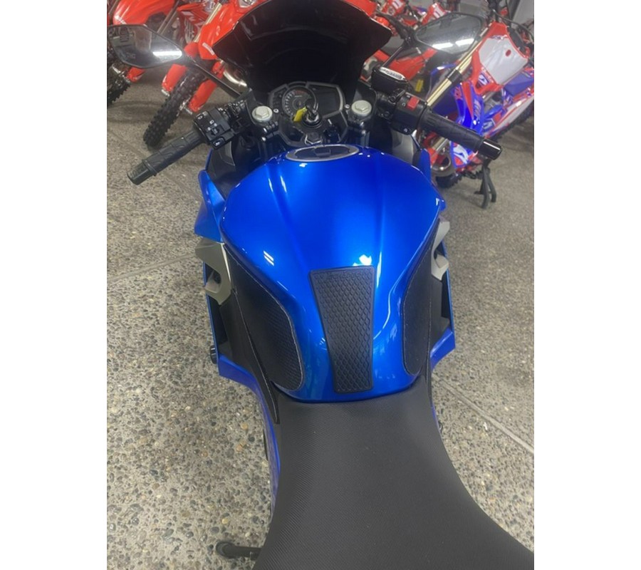 2018 Kawasaki Ninja® 400 Base