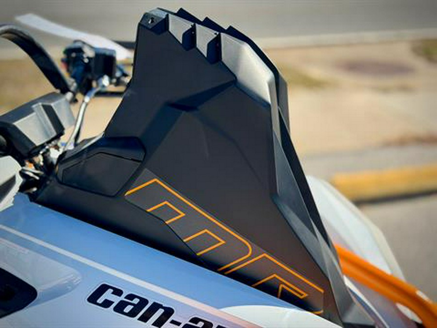 2026 Can-Am Renegade X MR 650