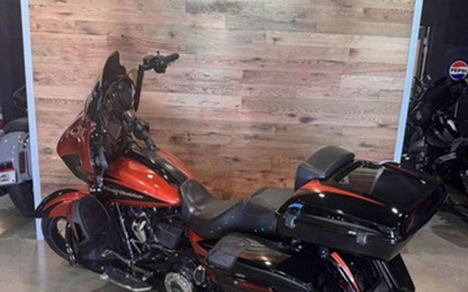 2017 Harley-Davidson FLHXSE - CVO Street Glide