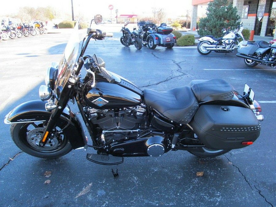 2026 Harley-Davidson Softail FLHC - Heritage Classic