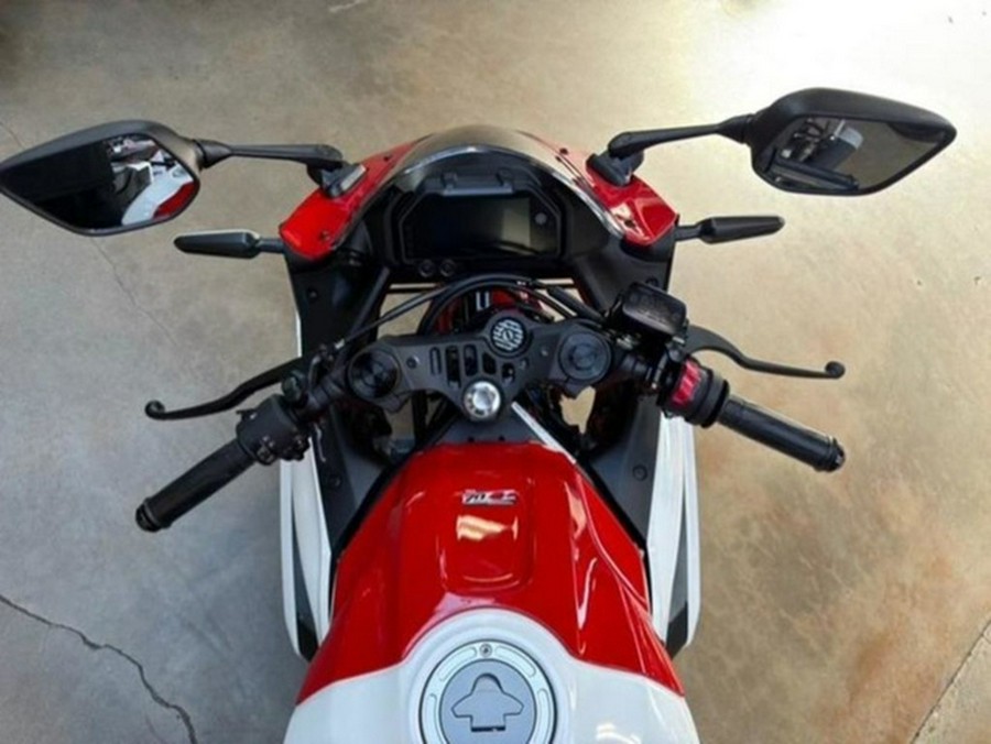 2026 Yamaha YZF R3 70Th Anniversary Edition