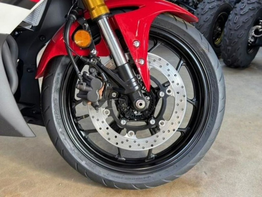 2026 Yamaha YZF R3 70Th Anniversary Edition