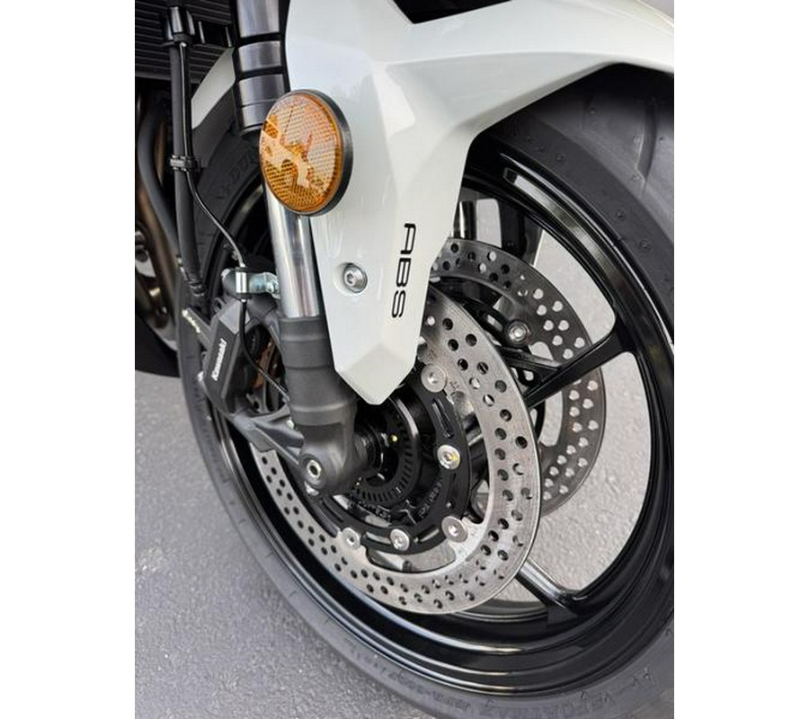 2026 Kawasaki Ninja® ZX™-4RR ABS