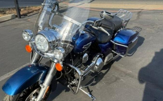 2015 Harley-Davidson® Road King® Classic