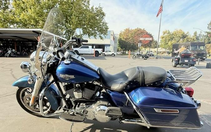2015 Harley-Davidson® Road King® Classic
