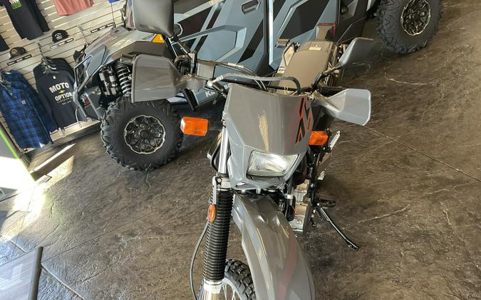 2026 DR650SEM6 - Suzuki