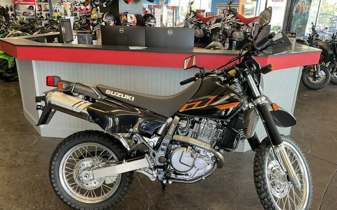 2026 DR650SEM6 - Suzuki