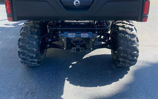 2025 Can-Am Defender MAX HD7