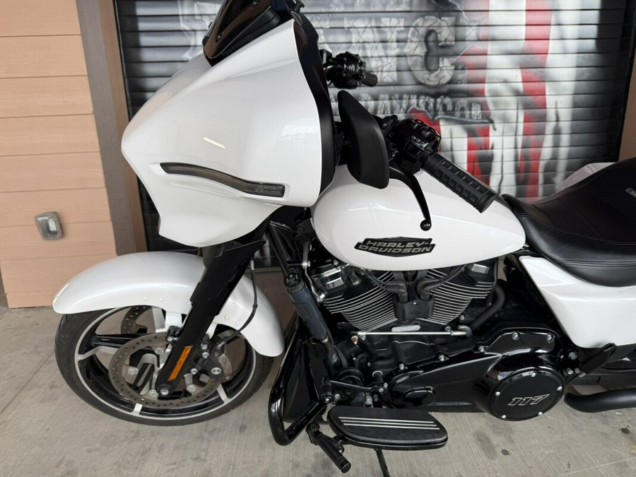 2020 Harley-Davidson® Street Glide® Special Stone Washed White Pearl