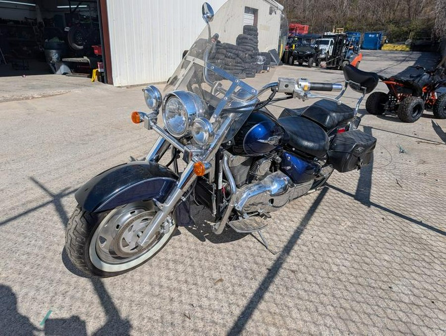 2005 Suzuki Boulevard C90T