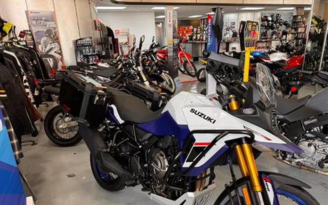2025 Suzuki V-Strom 800DE Adventure