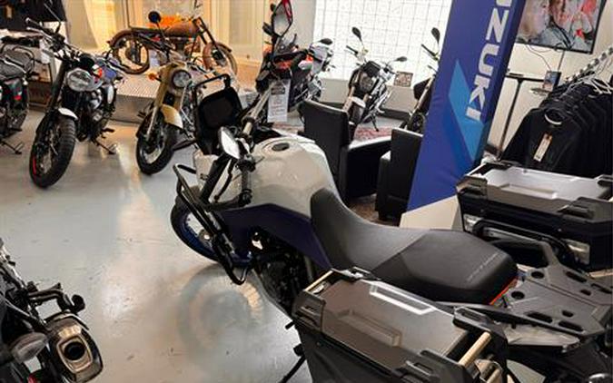 2025 Suzuki V-Strom 800DE Adventure