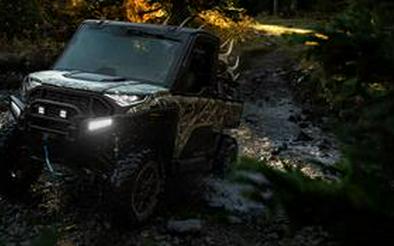 2027 Polaris Ranger Crew XD 1500 NorthStar Ultimate - Light Tint
